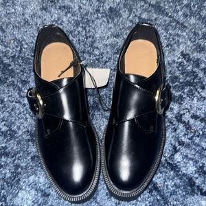 Cute shoes never worn